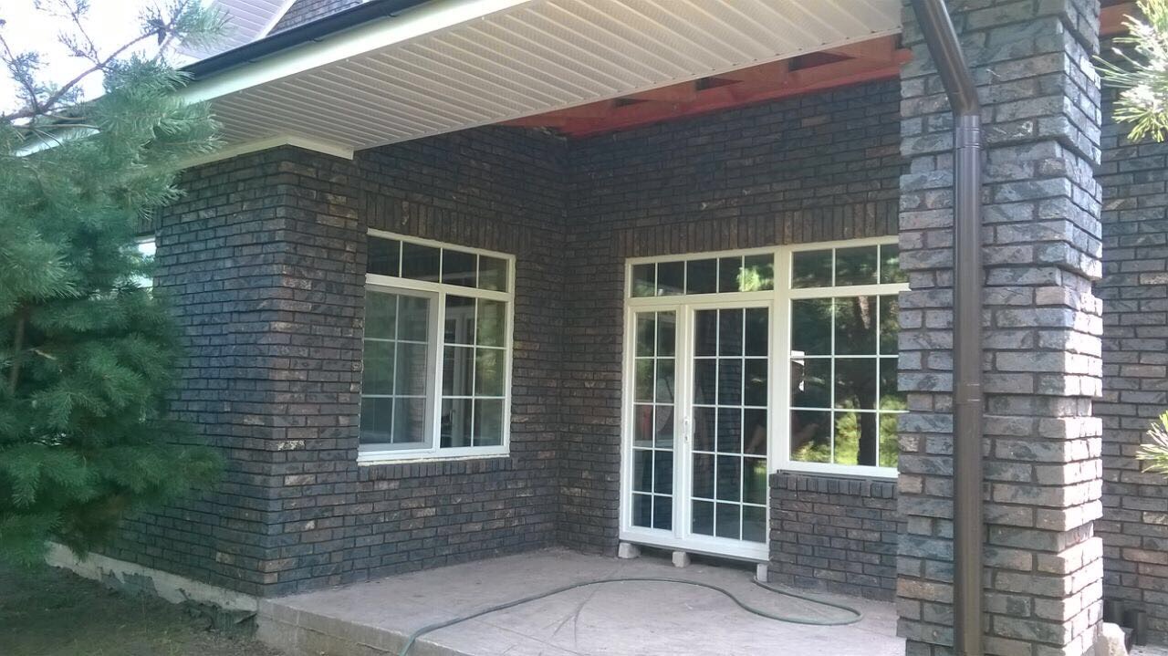 Объект в Подмосковье из кирпича ручной формовки